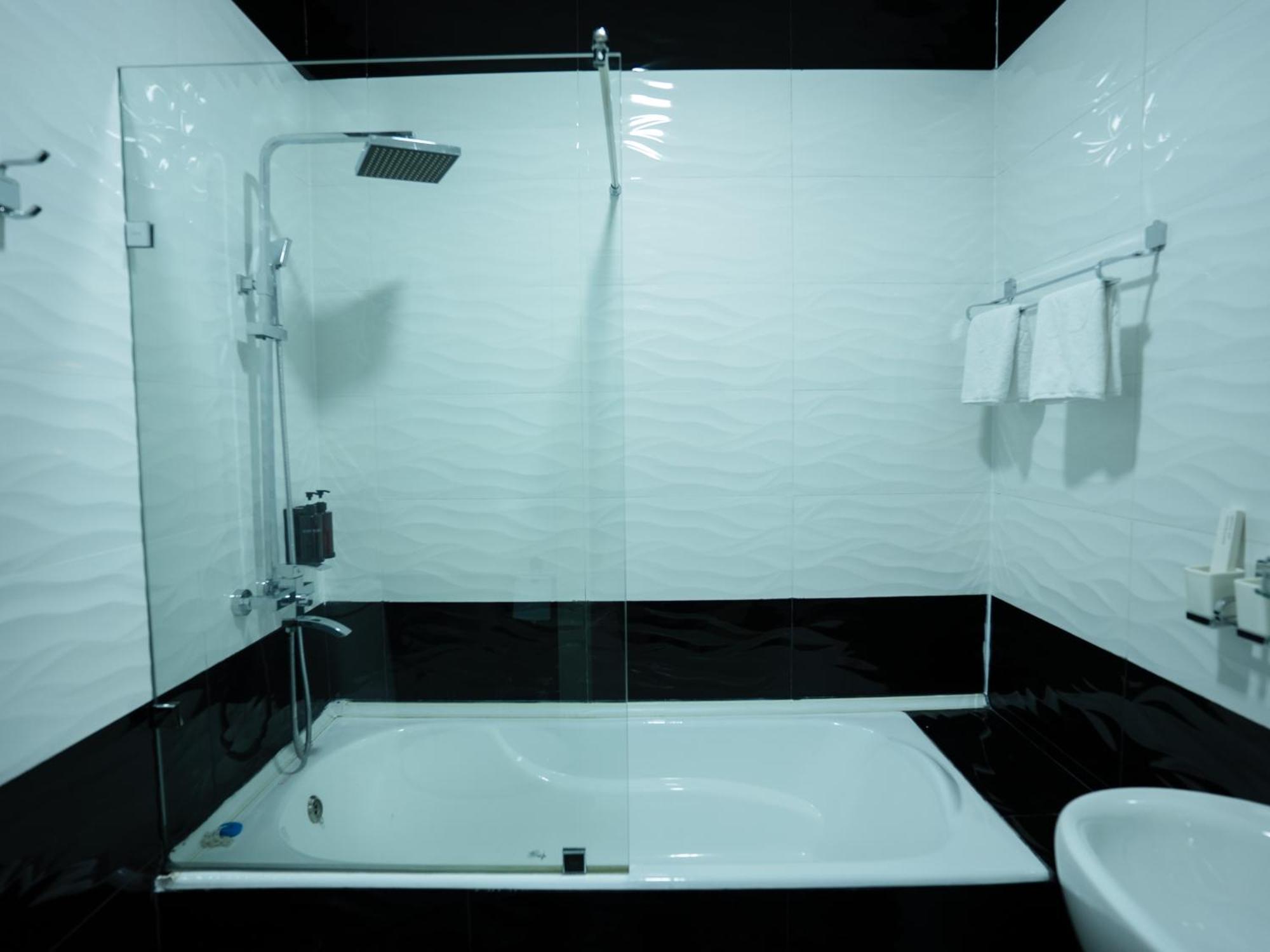 Avant Wellness Hotel Pool&Spa, Free Airport Shuttle Service Tachkent Extérieur photo
